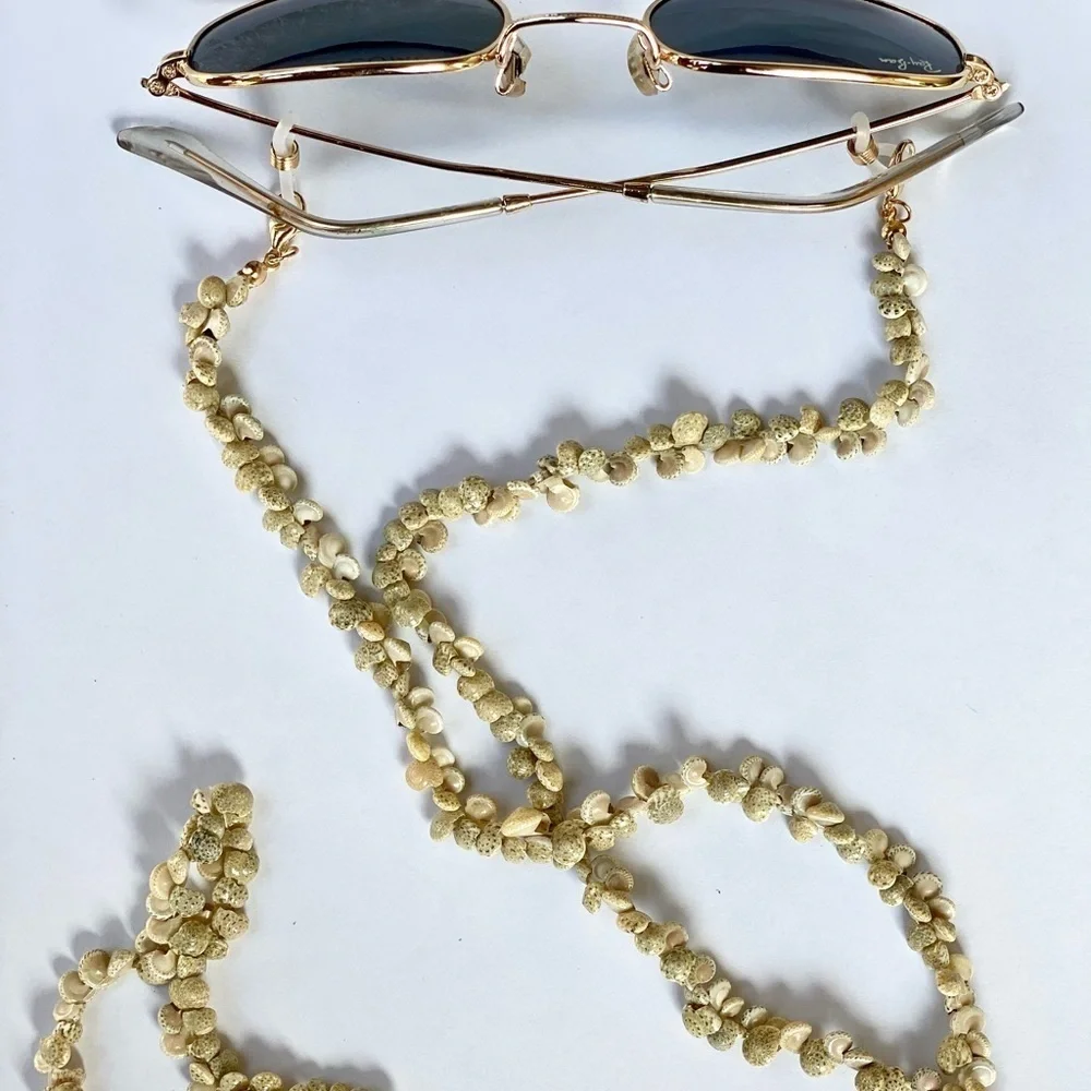 Seas Shell sunglasses chain hole & mask chain holder